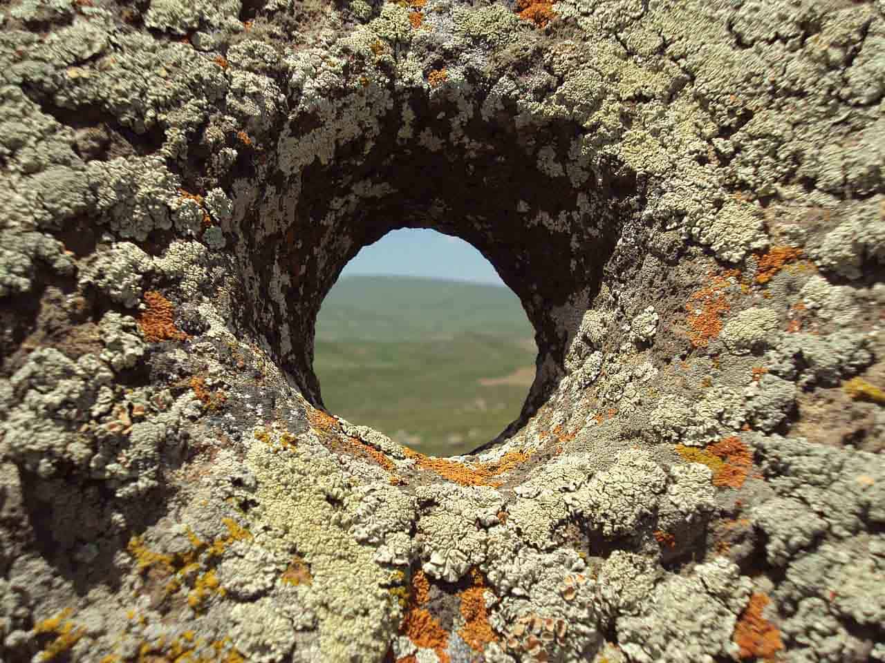 1280px-Karahunj_(Zorats_Karer)1