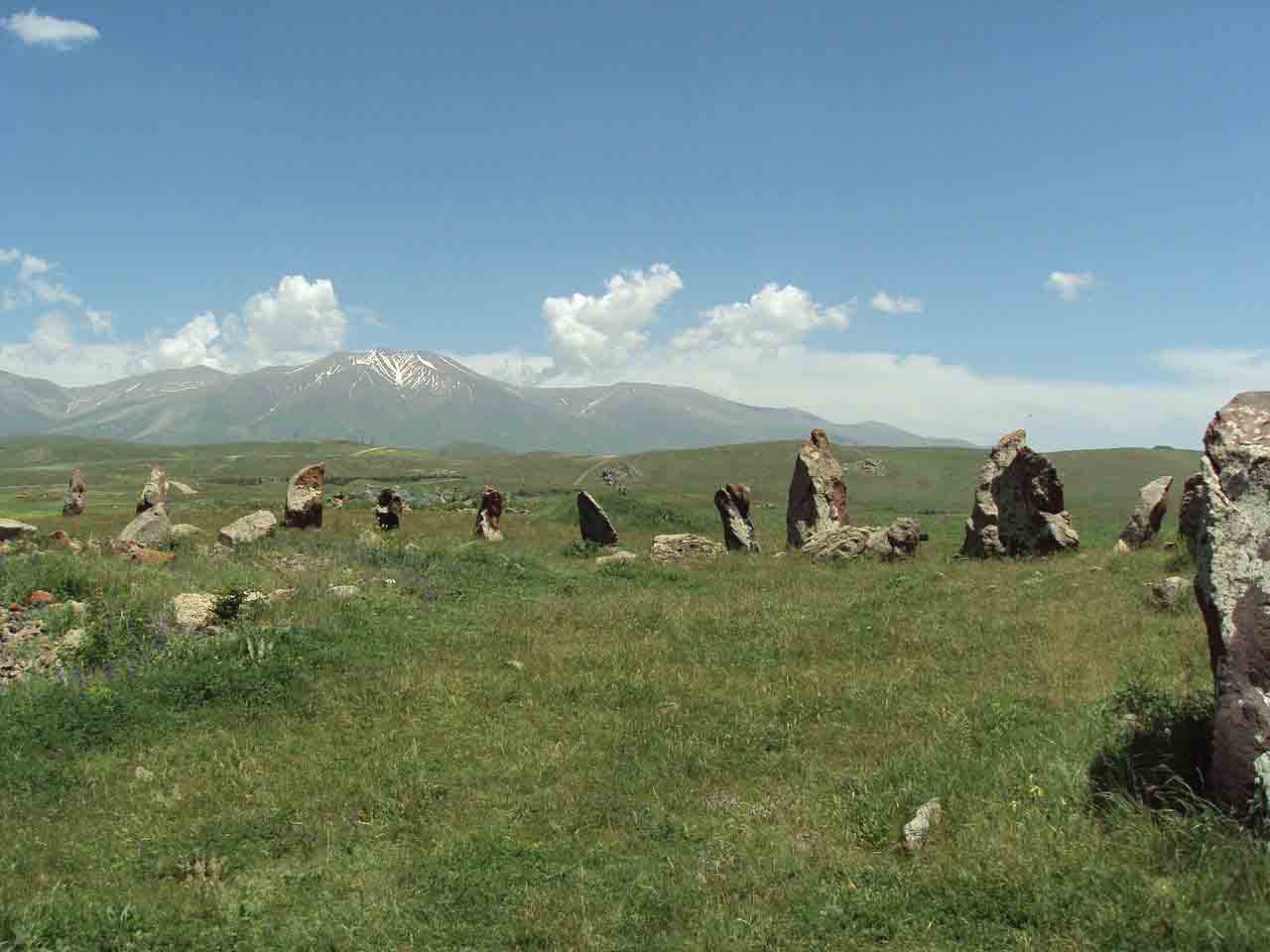 1280px-Karahunj_(Zorats_Karer)5