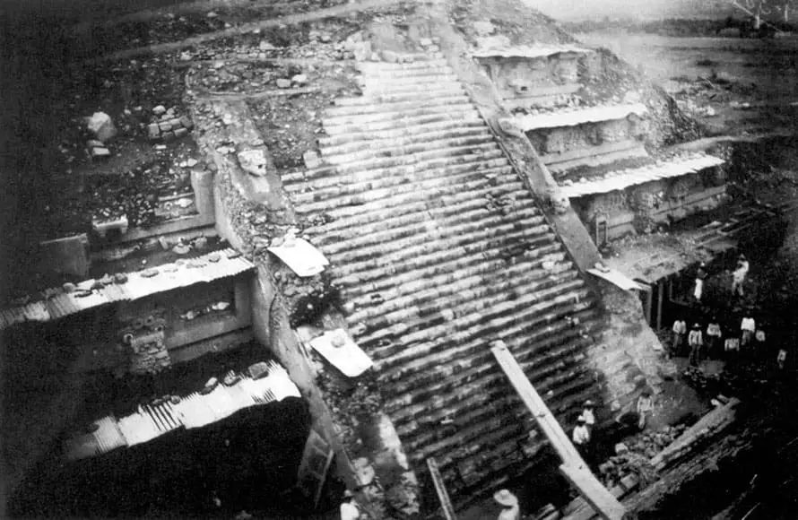 The Temple of Quetzalcóatl, 1918